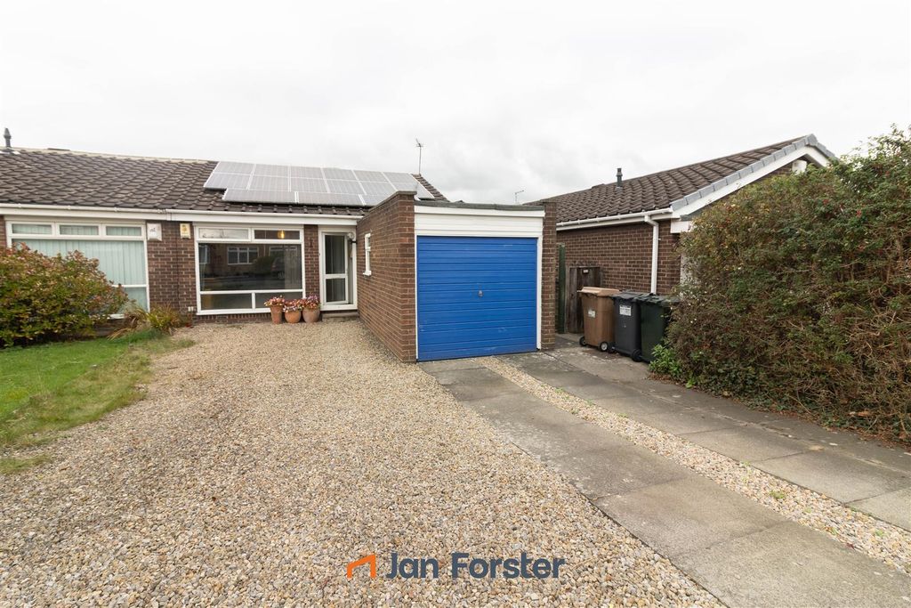 Property photo 1 of 13 Front External