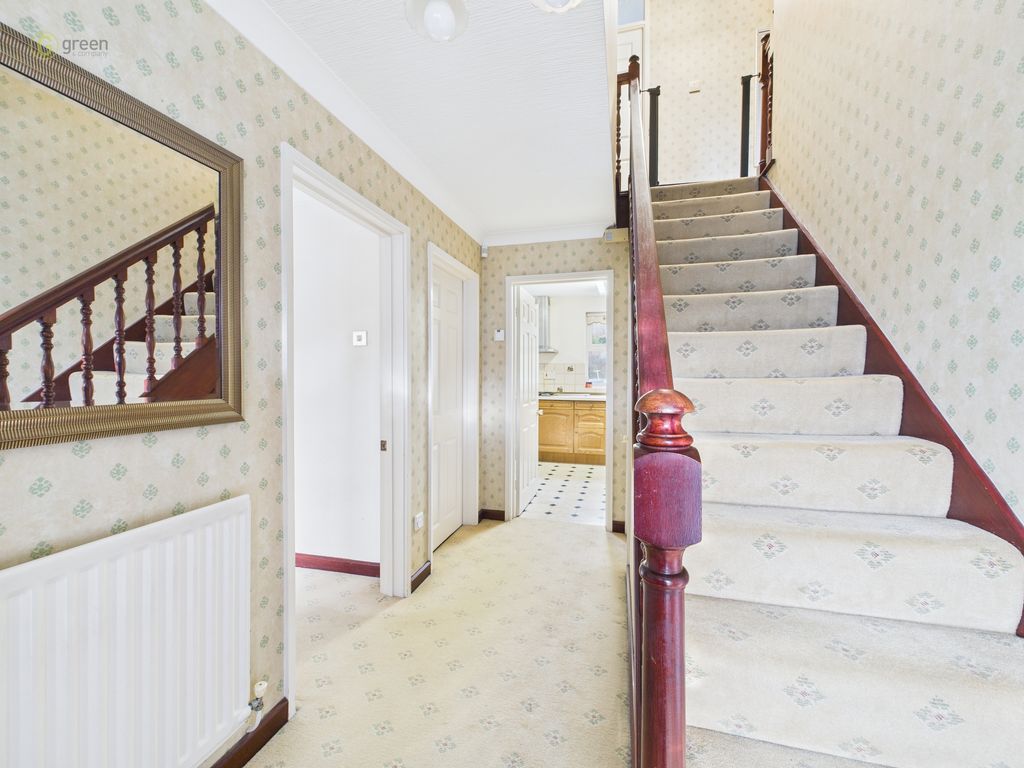 Property photo 2 of 22 Cam01698G0Pr0123Still001