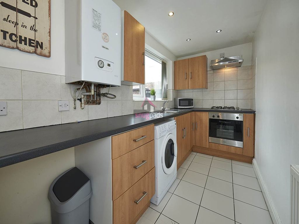 Property photo 3 of 9 3