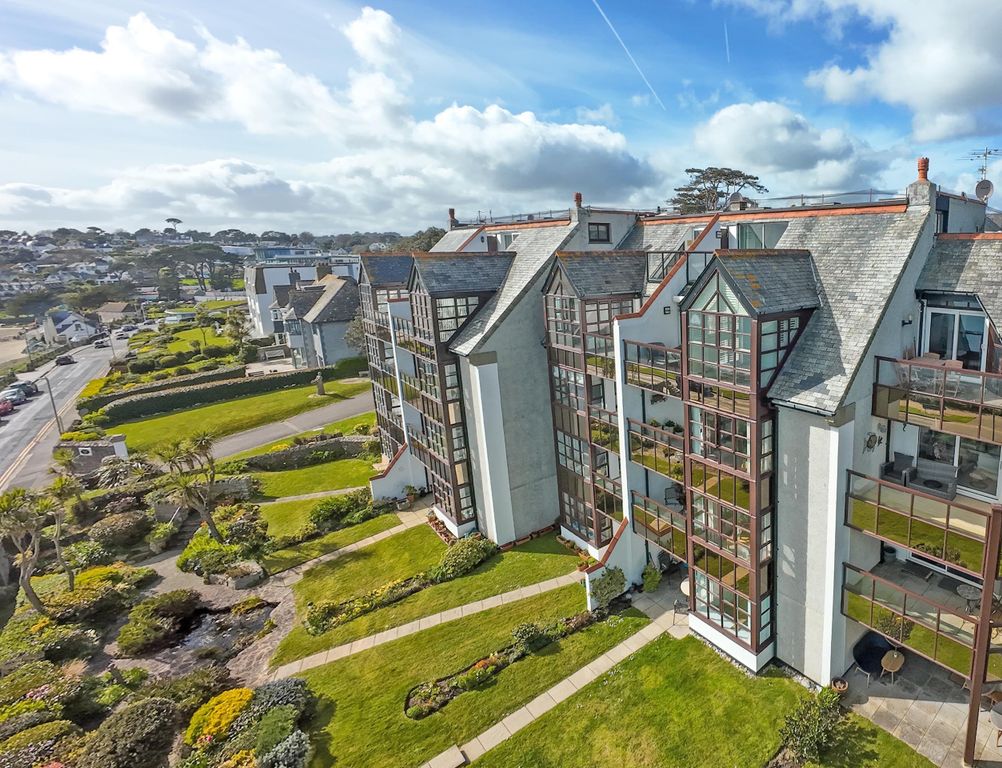 Property photo 3 of 12 Photo 3