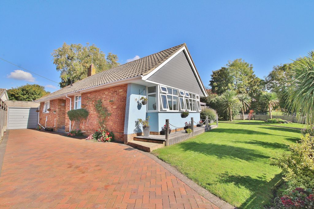 Property photo 1 of 33