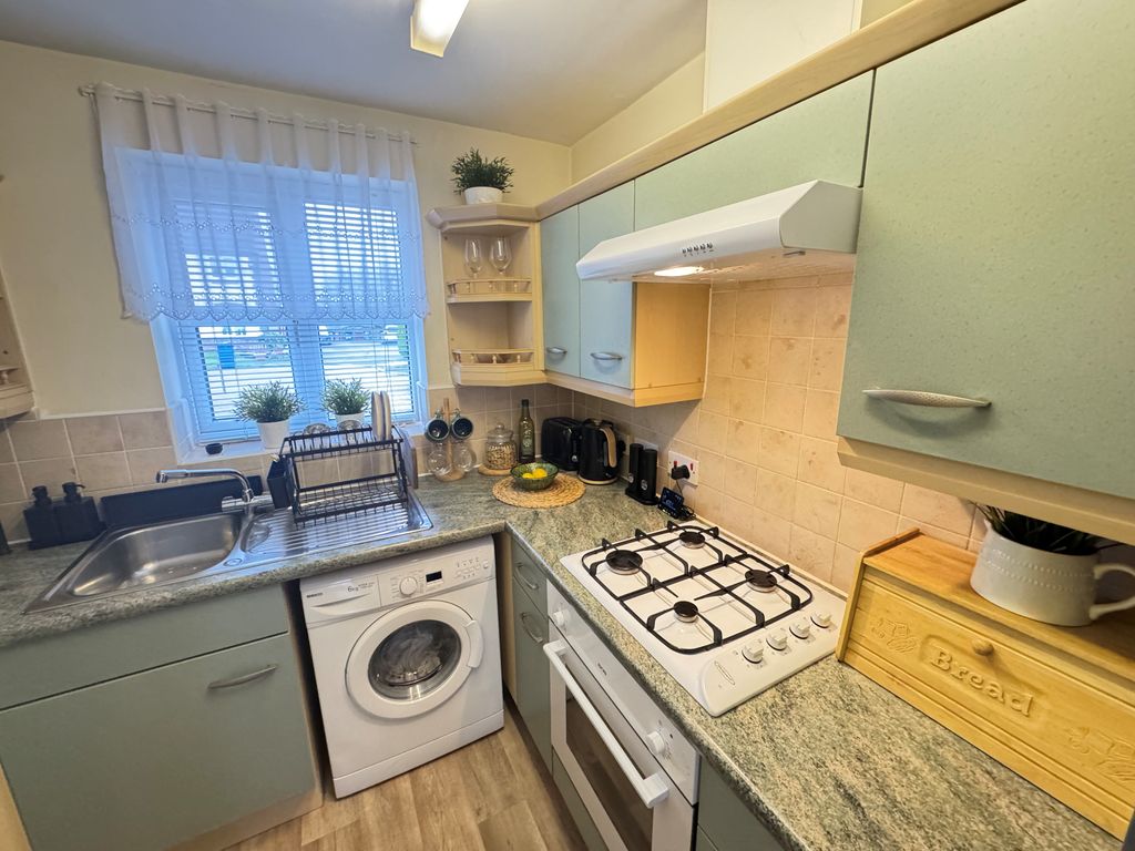 Property photo 3 of 9