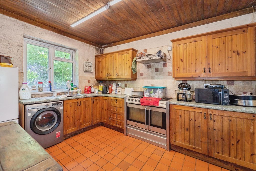 Property photo 3 of 22 Pbox-Img.Jpg