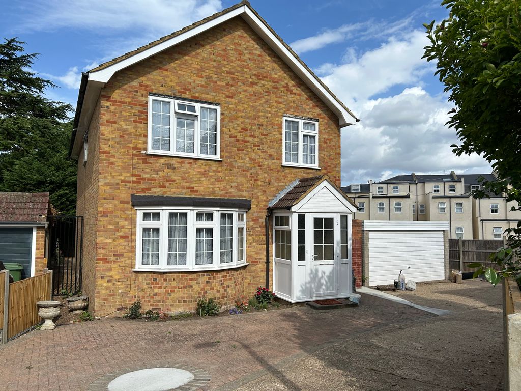 Property photo 1 of 15