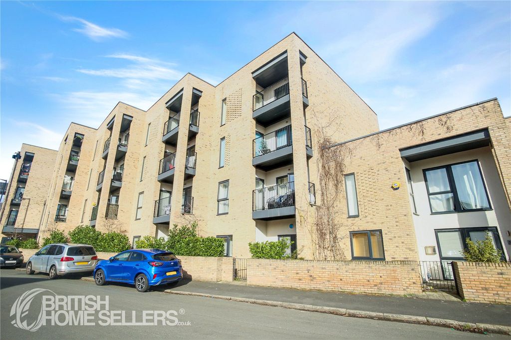 Property photo 1 of 14 Picture No. 05