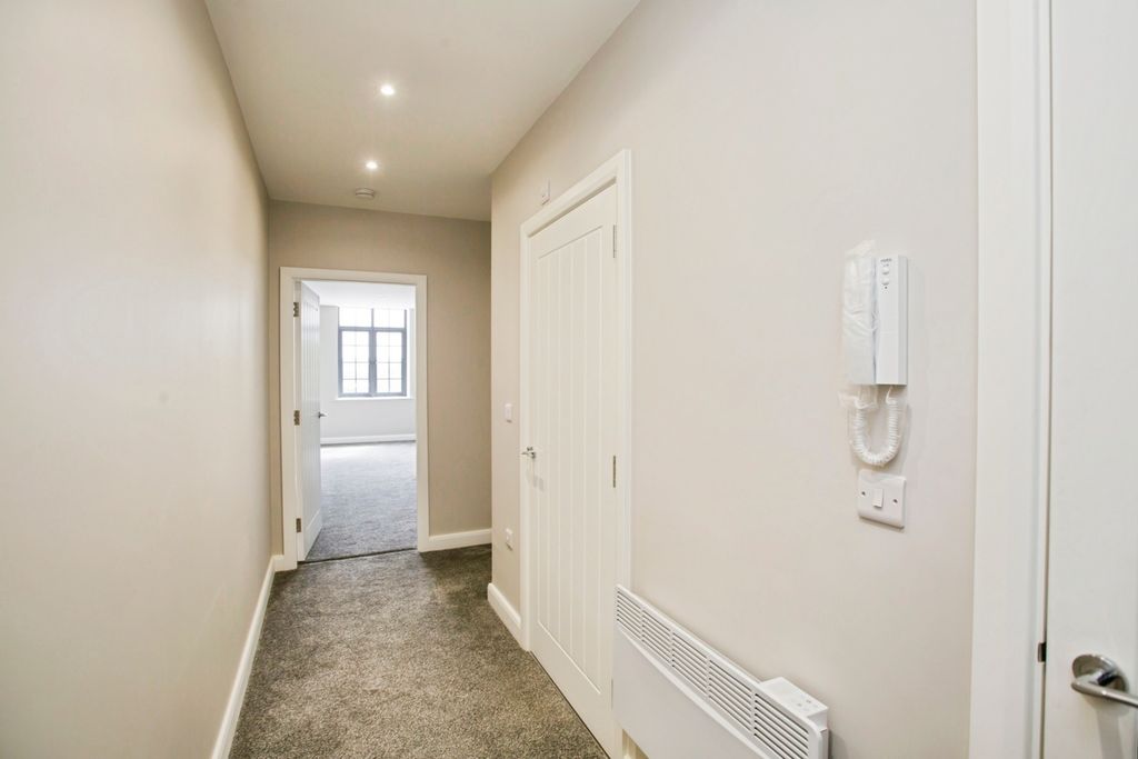 Additional image 13 of 1 bed flat for saleAlfred Street East, Halifax, West Yorkshire HX1