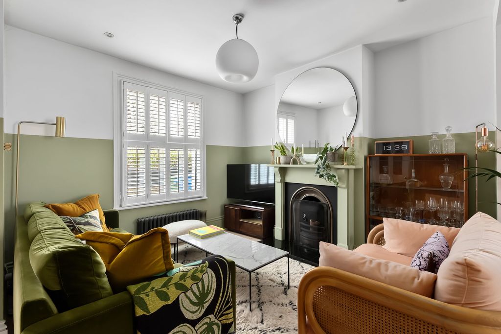 Property photo 3 of 21