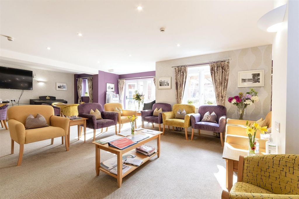 Additional image 27 of 1 bed flat for salePark House, Old Park Road, Hitchin SG5