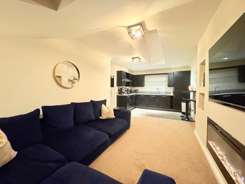 Property photo 3 of 11 Photo 9