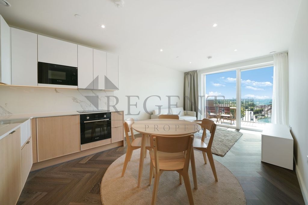 Property photo 1 of 14 (Main)