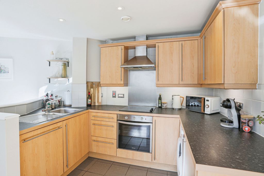 Property photo 3 of 13 Kitchen