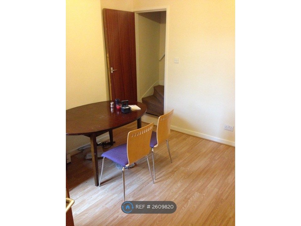 Property photo 3 of 4