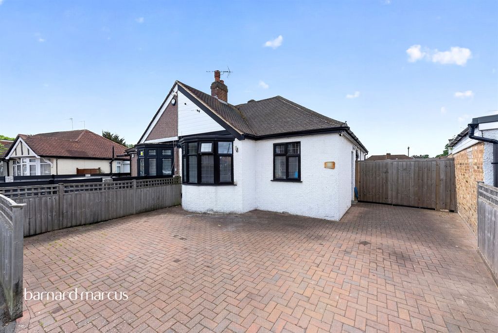 Property photo 1 of 13