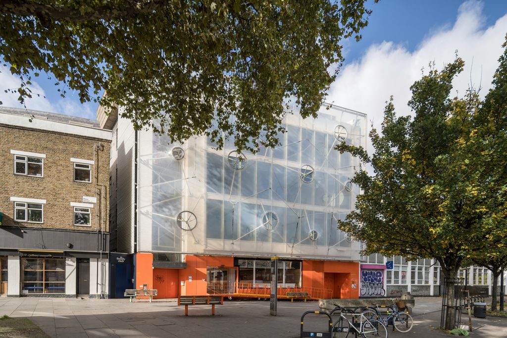 Property photo 2 of 16 External