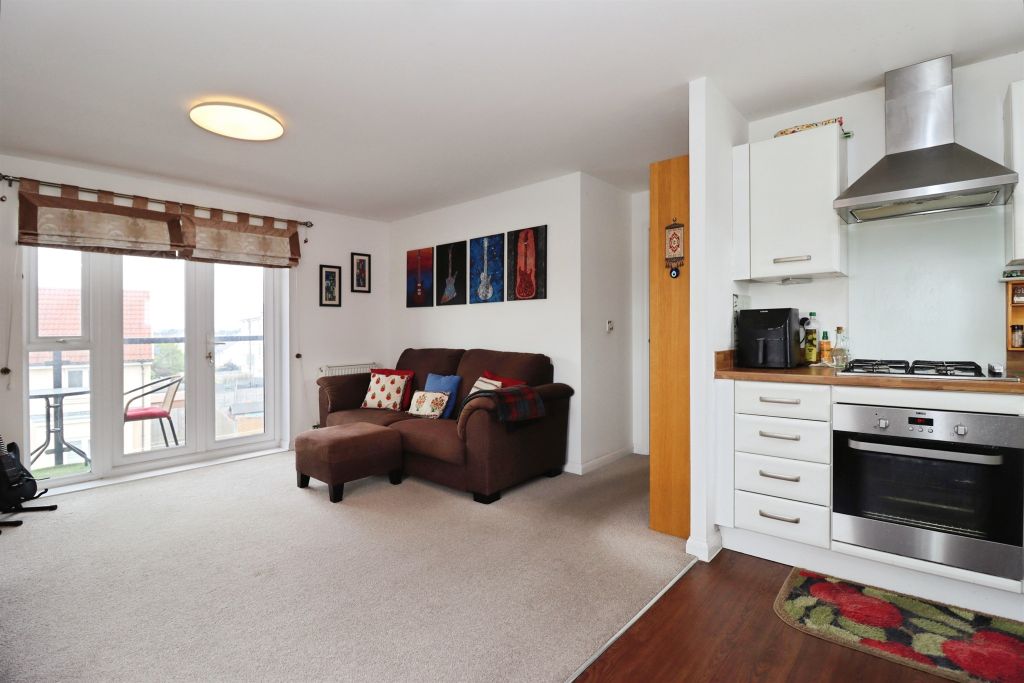 Property photo 3 of 17