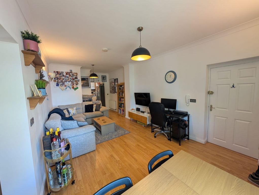 Property photo 3 of 13