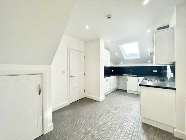 Property photo 2 of 20 Kitchen