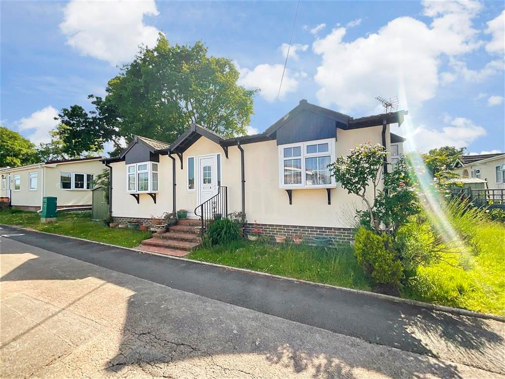 Property photo 1 of 10 Front 1