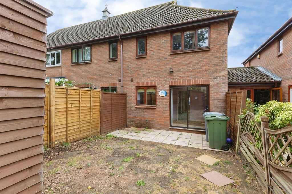 Property photo 2 of 17