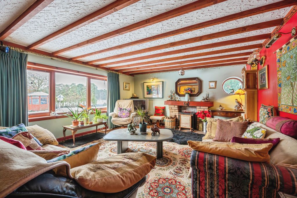 Property photo 3 of 21 Photo #3