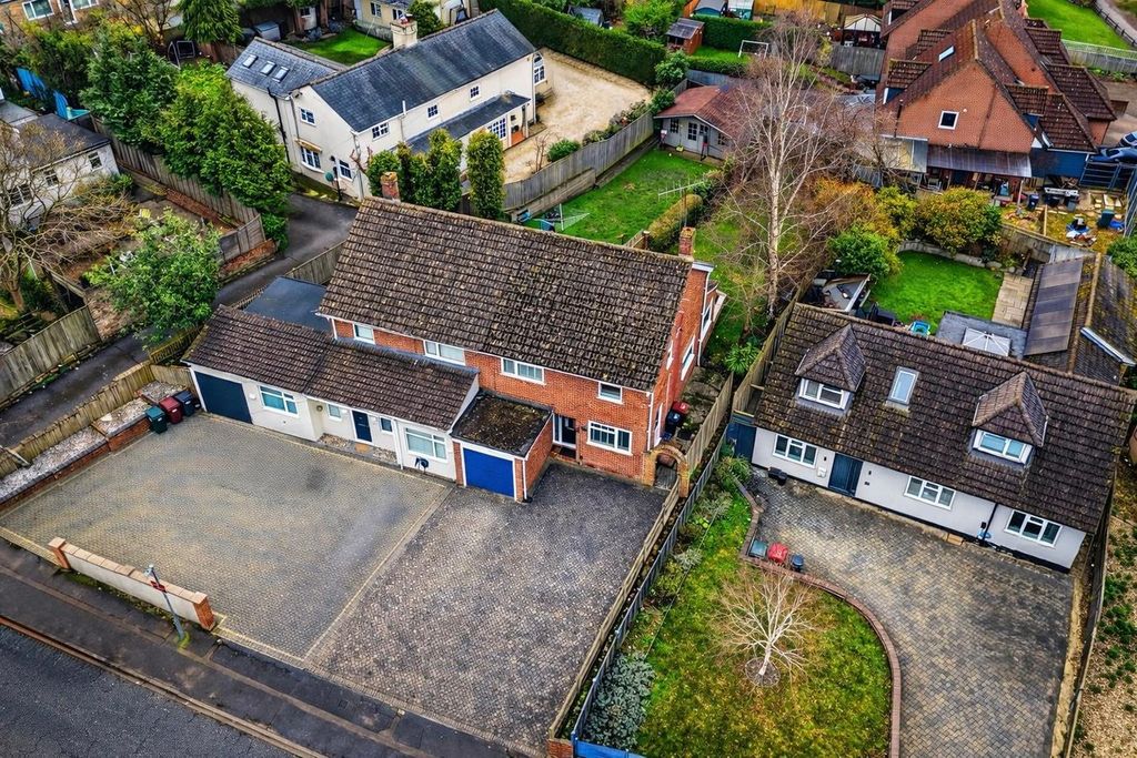 Property photo 1 of 24