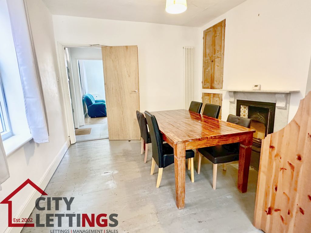 Property photo 3 of 17 Img_4875