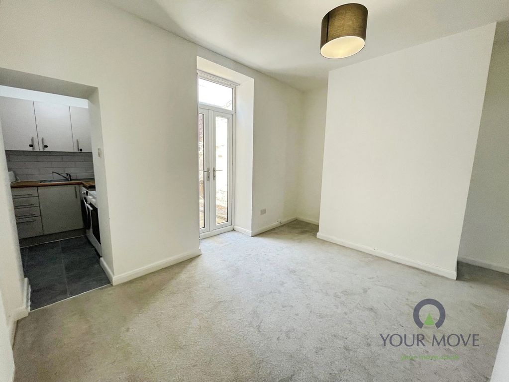 Property photo 3 of 11 Pbox-Img.Jpg