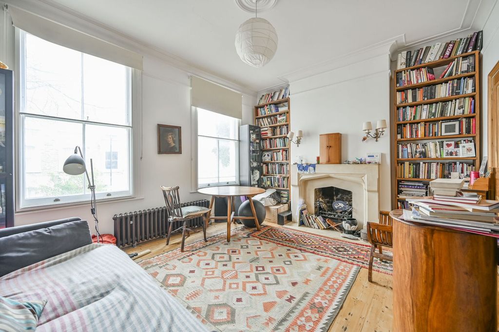 Property photo 1 of 3