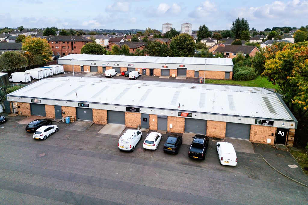 Property photo 3 of 7 20240925Dundyvan Ind Est75