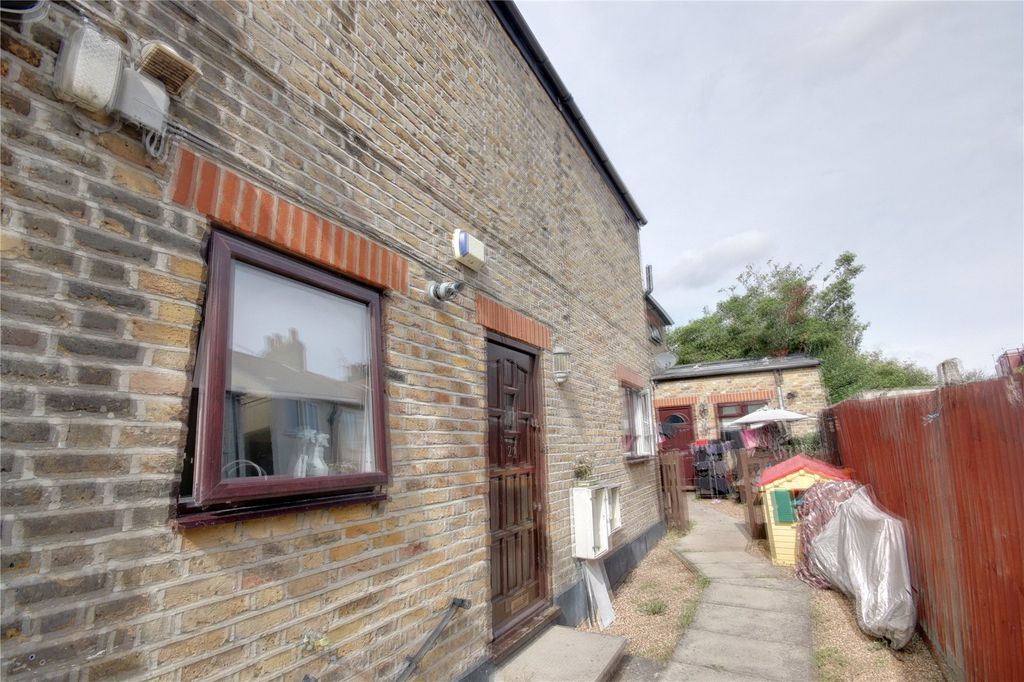 Property photo 1 of 20 Picture No. 37