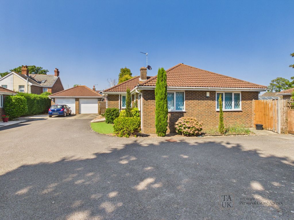 Property photo 1 of 24