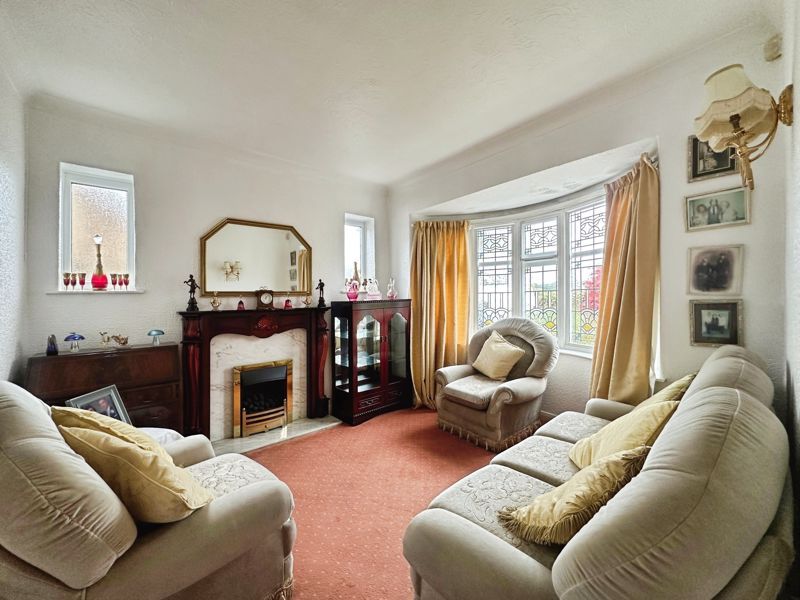 Property photo 3 of 18 Living Room