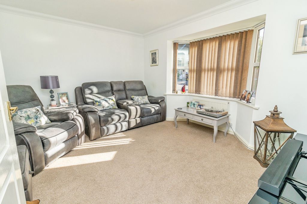 Property photo 2 of 31 A06A1216