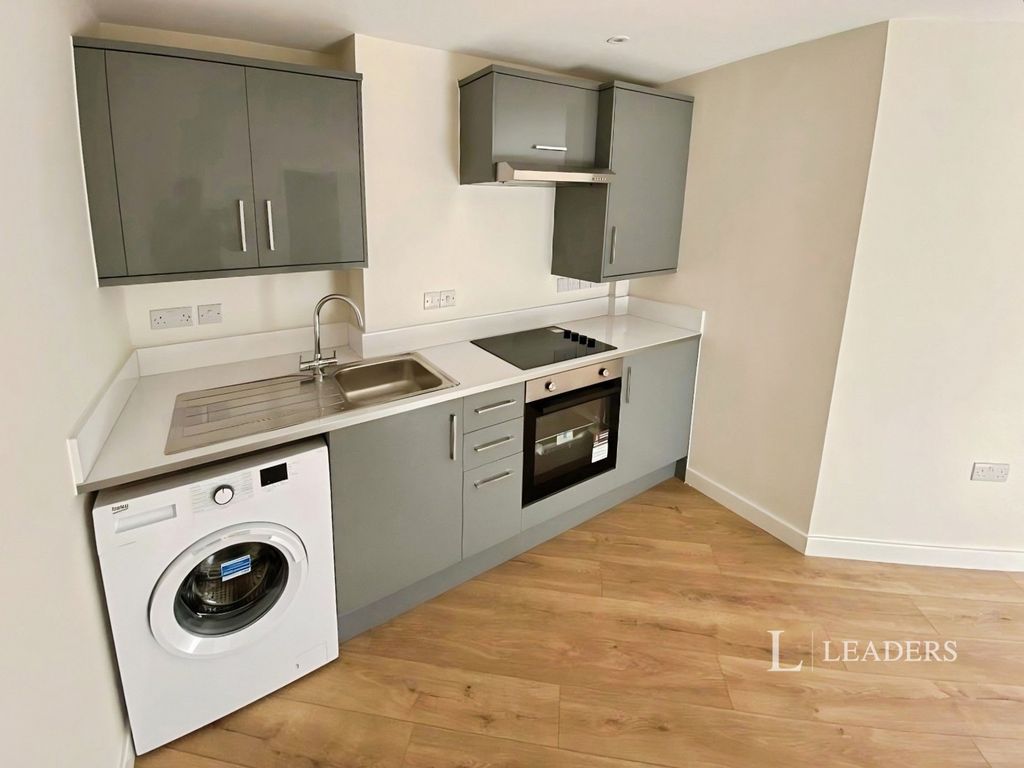 Property photo 3 of 8 3