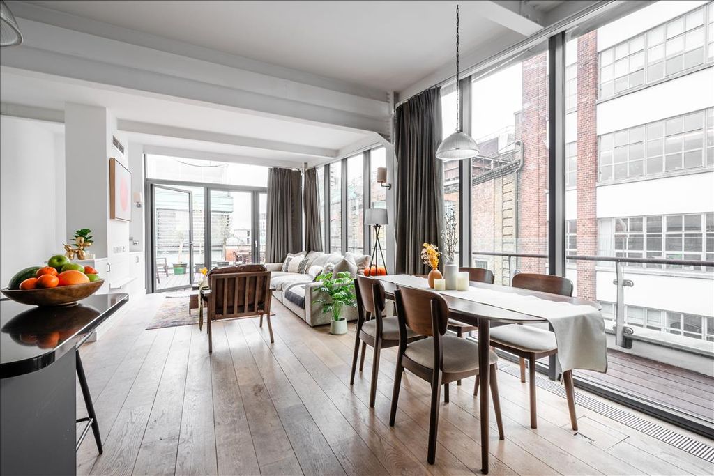 Property photo 3 of 30