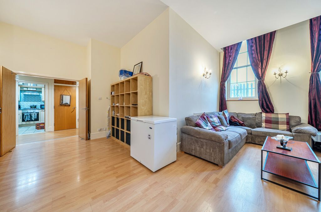 Property photo 3 of 8 1400209-19-6967B3...