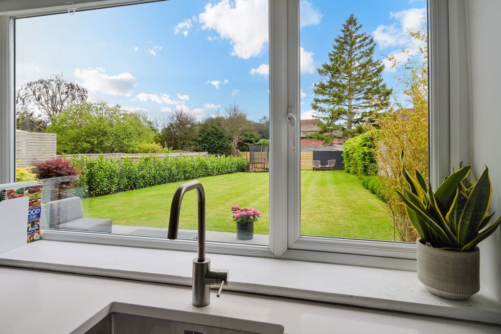 Additional image 11 of 3 bed detached house for saleCentral Way, Oxted, Surrey RH8