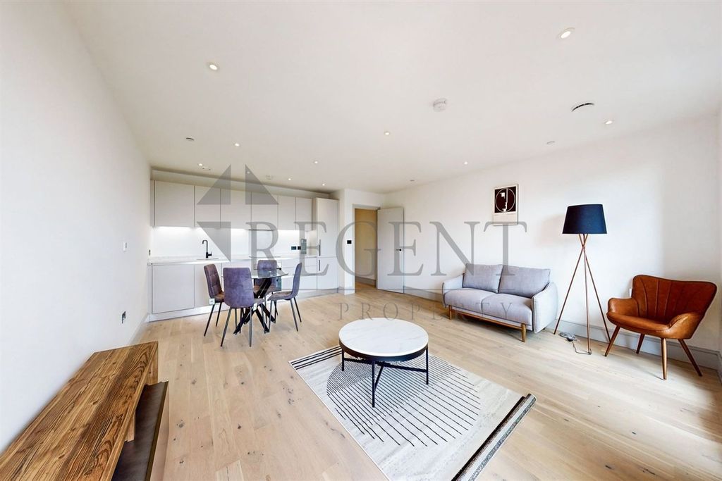 Property photo 3 of 21 Op
