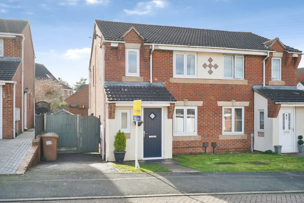 Property photo 1 of 20 Front