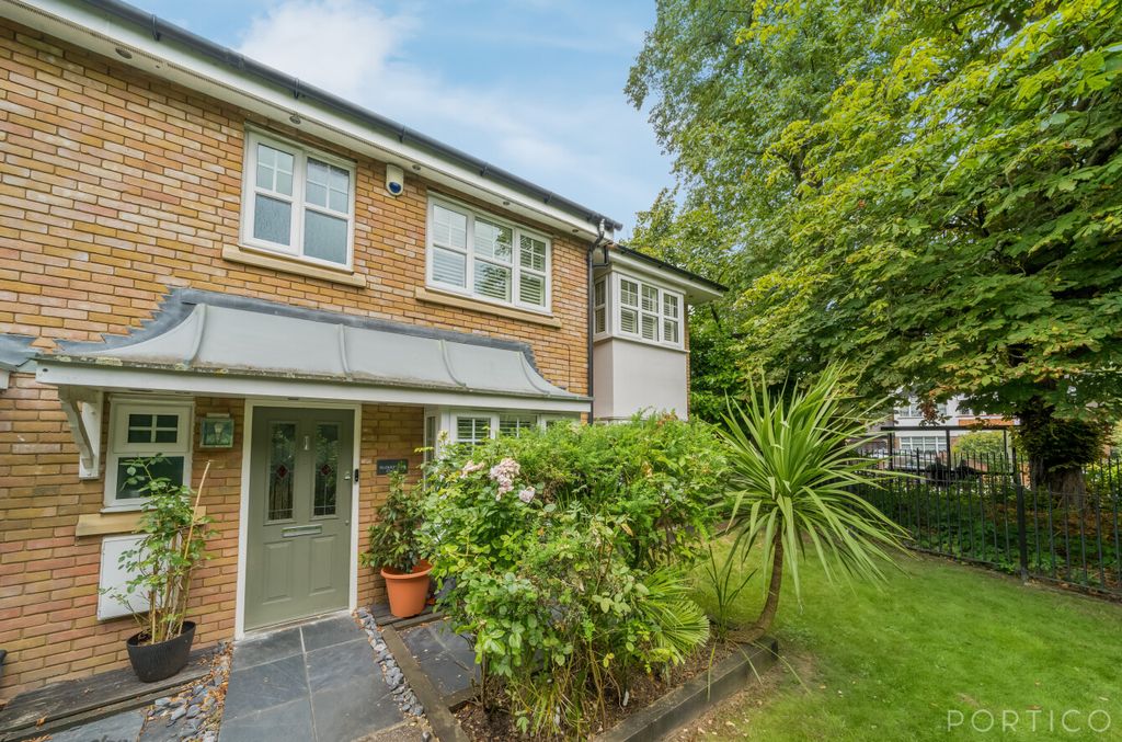 Property photo 1 of 20 Front