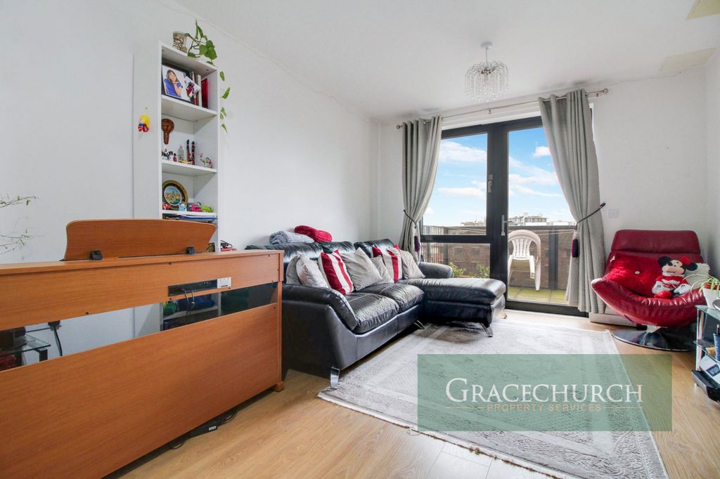 Property photo 3 of 12 Living Room