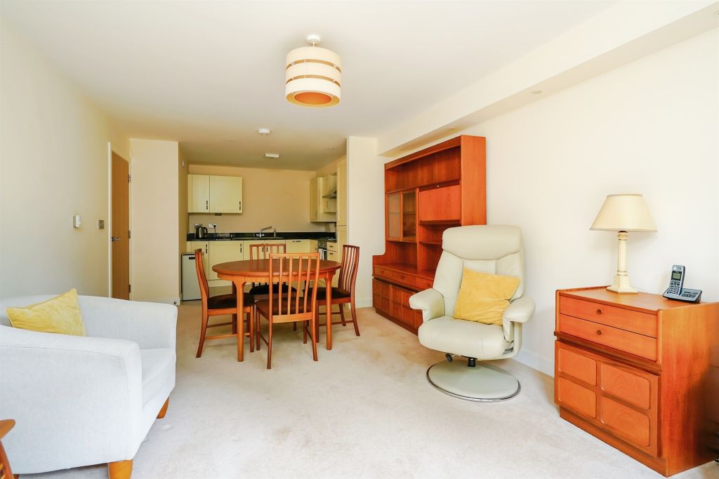 Property photo 3 of 15