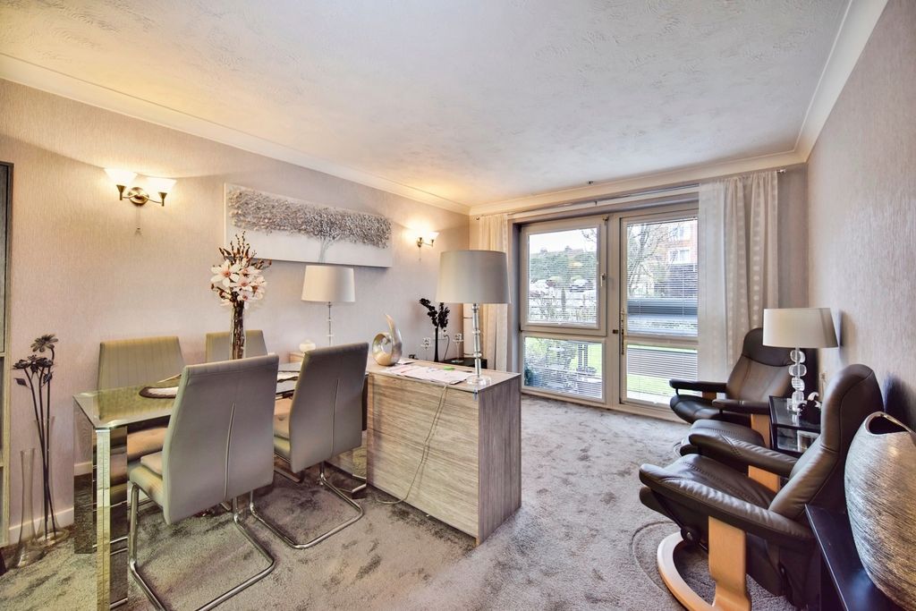 Property photo 3 of 20 Pbox-Img.Jpg