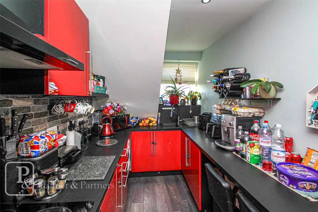 Property photo 2 of 15 Picture No. 07