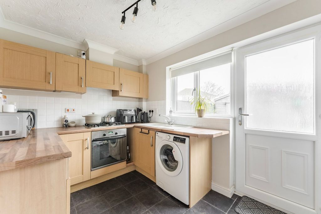 Property photo 2 of 12