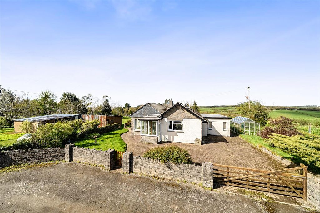 Property photo 1 of 50