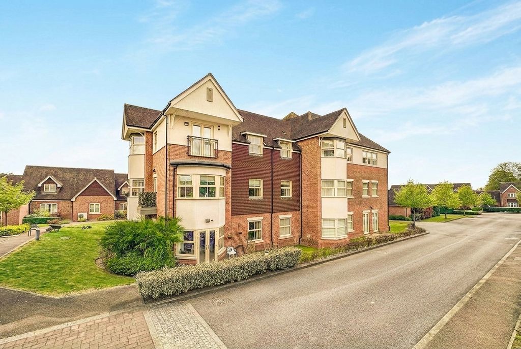 Property photo 1 of 20 Front 1