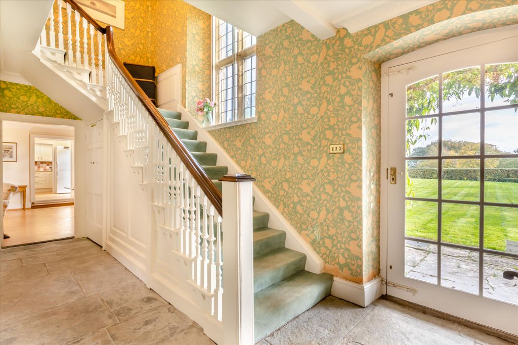 Property photo 3 of 26 Image