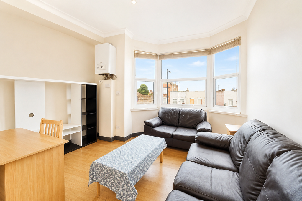 Property photo 1 of 6 1