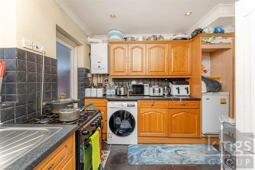 Property photo 3 of 14